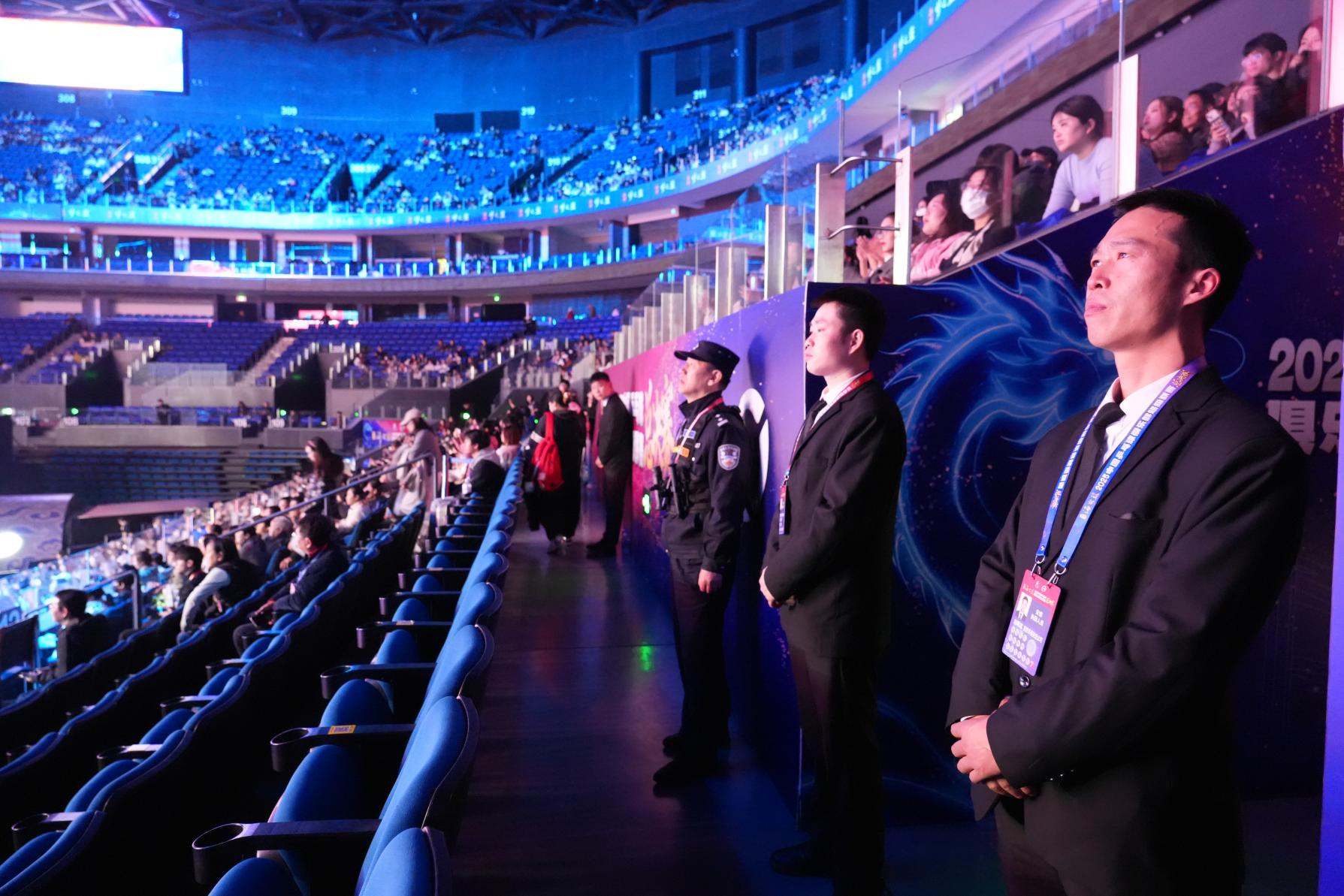 E:/25.12.10后 上傳網(wǎng)站留存/“安保鐵軍、硬核保障”2025系列報道四十一——乒超巔峰對決耀金陵 南京市保硬核護(hù)航筑平安/DSC06900.JPGDSC06900